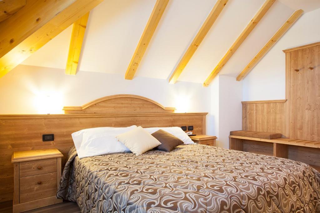 Hotel Vittoria Фольгарія Номер фото