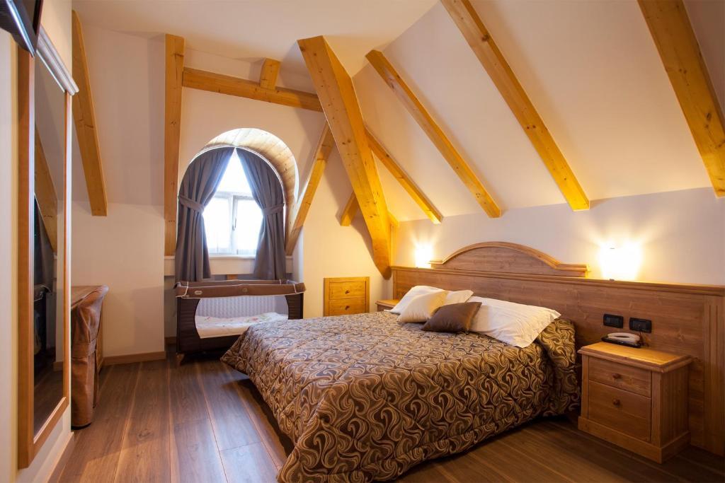 Hotel Vittoria Фольгарія Номер фото